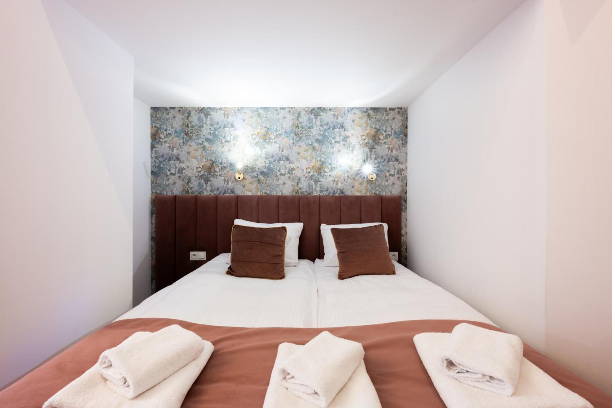 Bracka Main Square Apartments คราคูฟ ภายนอก รูปภาพ
