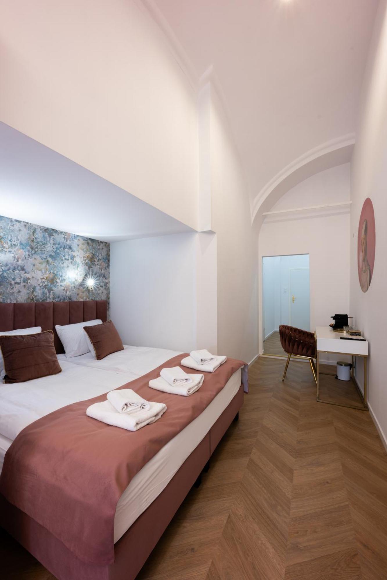 Bracka Main Square Apartments คราคูฟ ภายนอก รูปภาพ