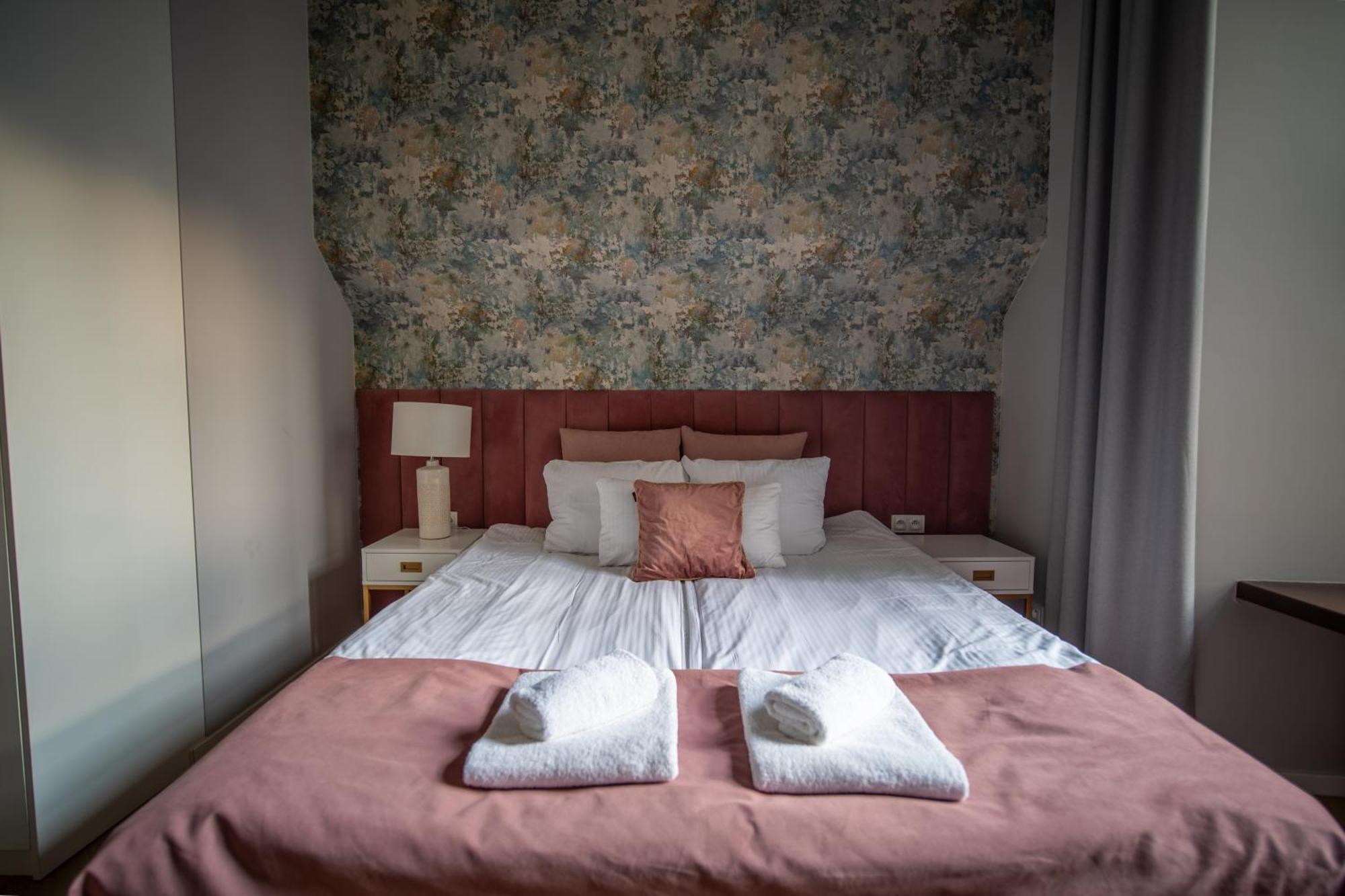 Bracka Main Square Apartments คราคูฟ ภายนอก รูปภาพ